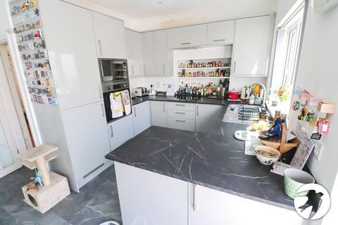 59 Heron Hill, Belvedere, DA17 5HJ