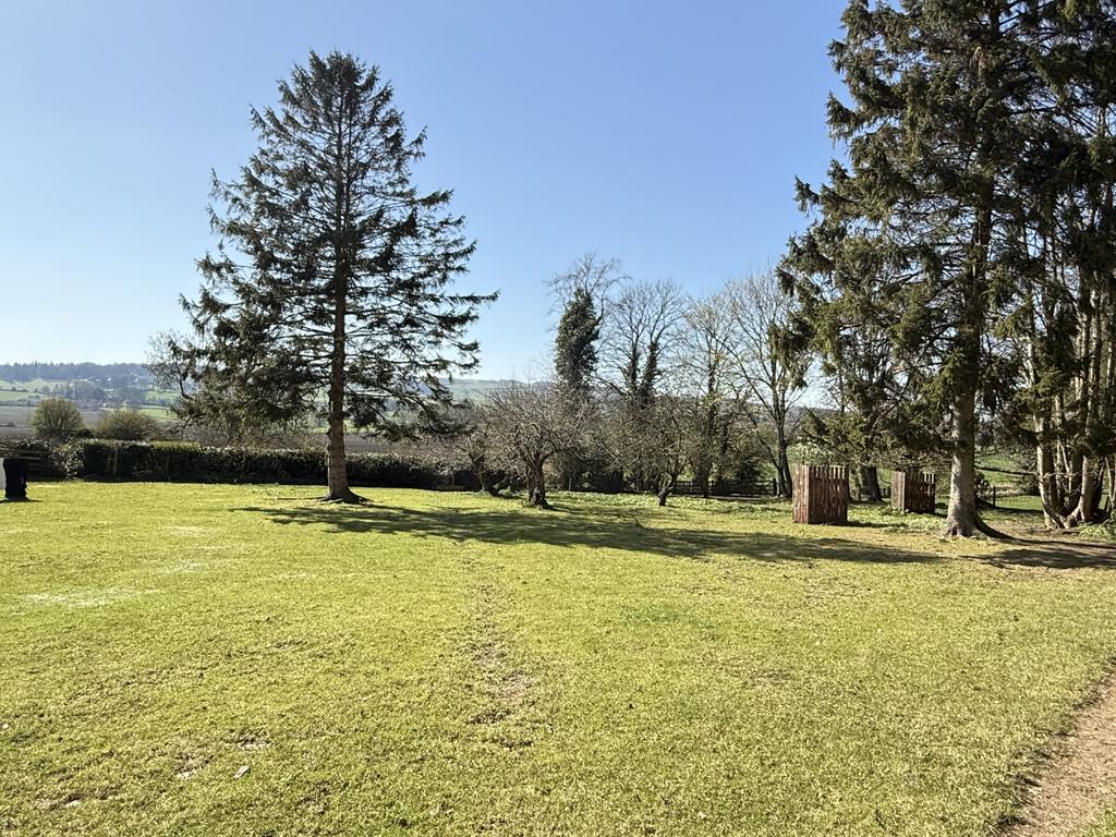 Farmhouse Garden