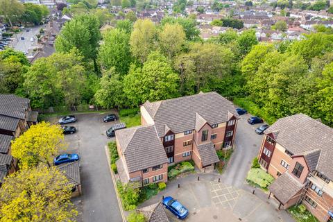 21 Rossignol Gardens, Carshalton, SM5 2ED