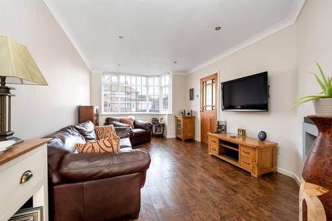 59 Charles Drive, Anstey, Leicester, LE7 7BH