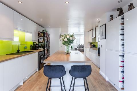14 Easter Drylaw View, Edinburgh, EH4 2QP