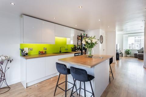 14 Easter Drylaw View, Edinburgh, EH4 2QP