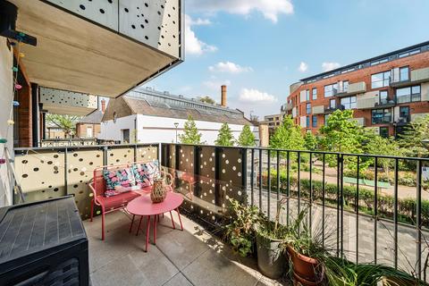 2 bedroom apartment for sale, Danson Mews, London