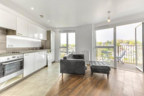 1 bedroom flat to rent, Adenmore Road, Catford, London, SE6