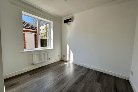 5 Bishops Walk, Cradley Heath, B64 7RH