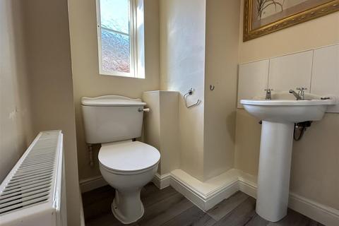 5 Bishops Walk, Cradley Heath, B64 7RH