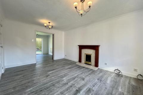5 Bishops Walk, Cradley Heath, B64 7RH