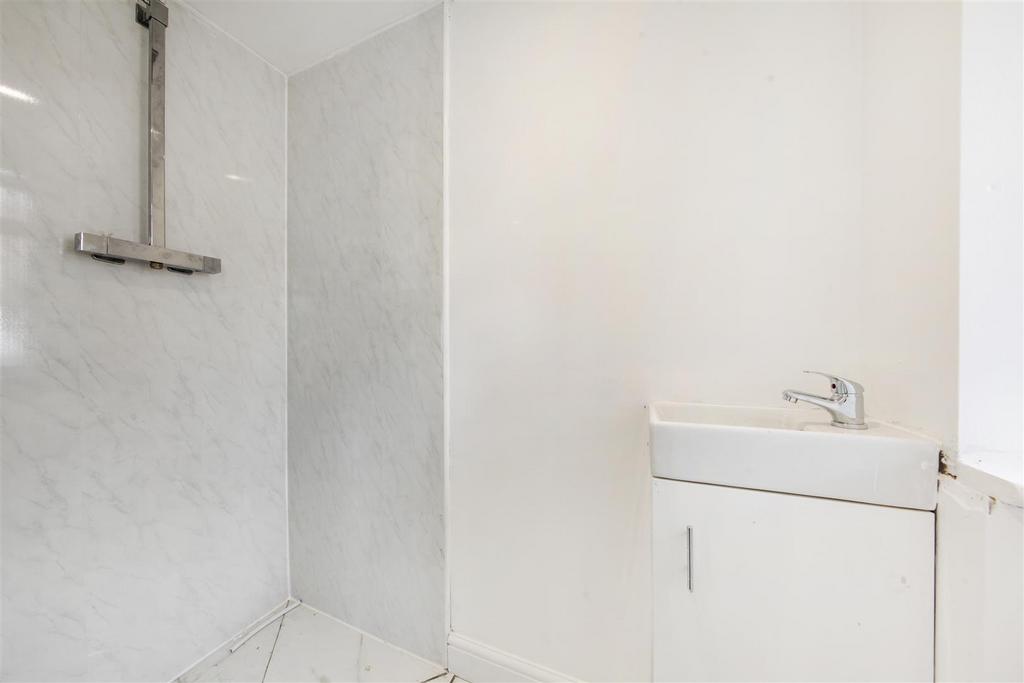 16 Burgess Avenue - 6mfr4 PBo Kz2 Xwt3 LLMF8.jpg