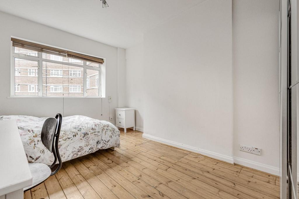 West Kensington Court 54-5.jpg