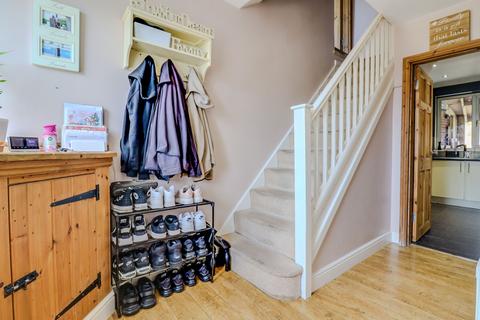 17 Crowhurst Drive, Leicester, LE3 2UJ