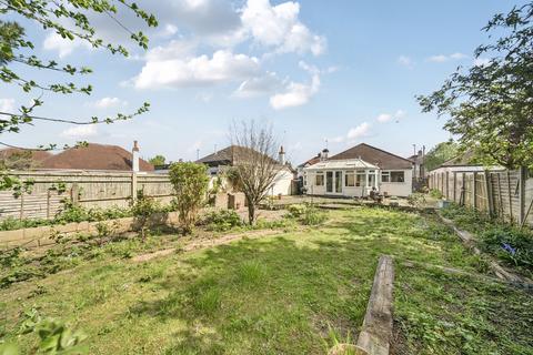 undefined, Chaffinch Avenue, Croydon