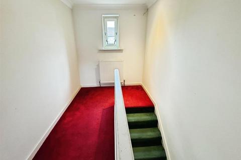 164 Millburn Avenue, Clydebank, G81 1ET