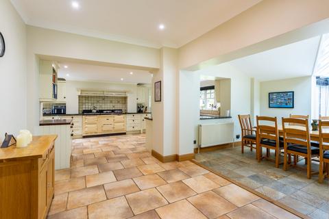 6 bedroom detached house for sale, Bournewood Park, Bourne Grove, Lower Bourne, Farnham