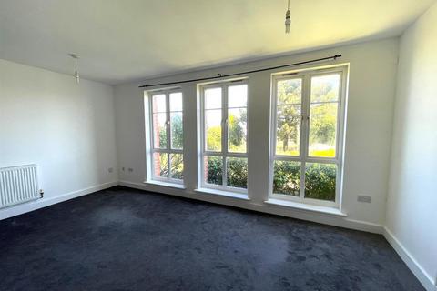 2 bedroom flat for sale, Fort Road, Newhaven