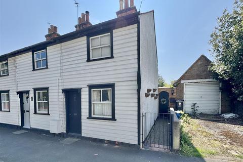 2 bedroom end of terrace house for sale, Station Road, Southminster