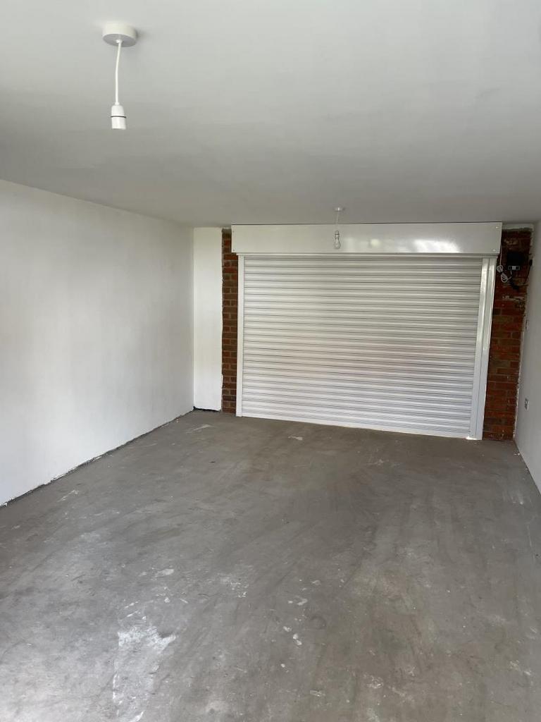 Double Deposit/garage