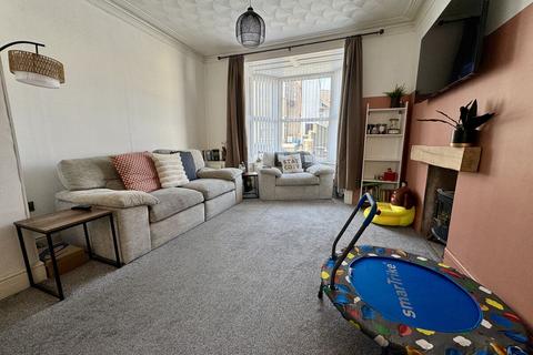 3 bedroom terraced house for sale, Kings Road, Holyhead, LL65