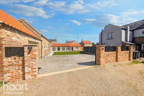 5 bedroom barn conversion for sale, Highgate, Sleaford