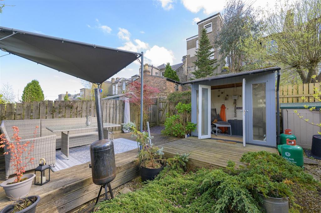 100 Thistle Street 026.jpg