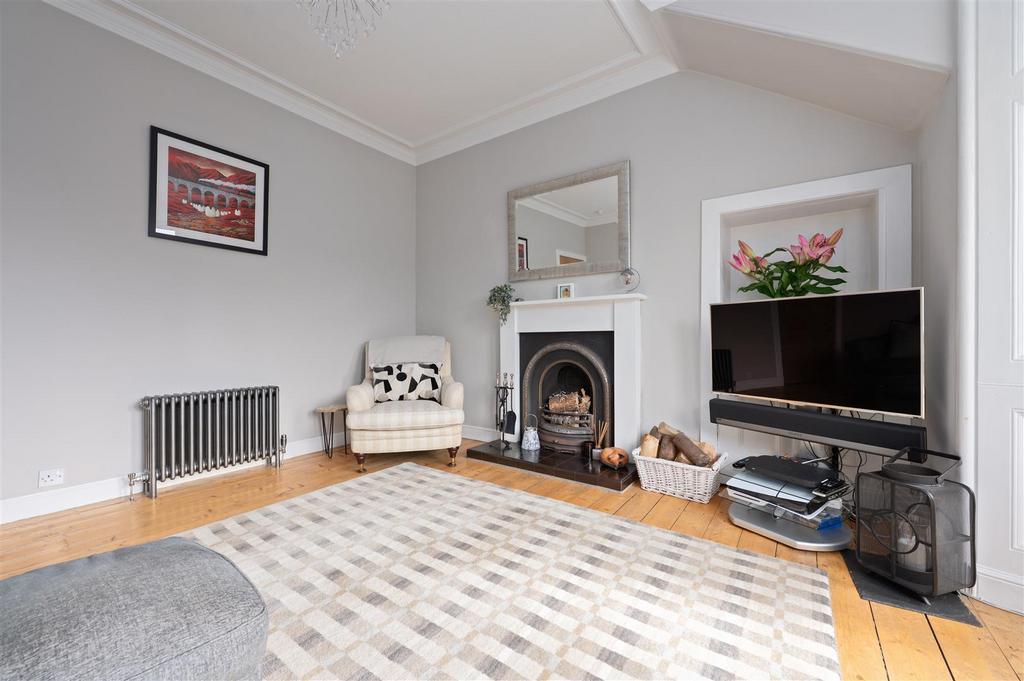 100 Thistle Street 010.JPG