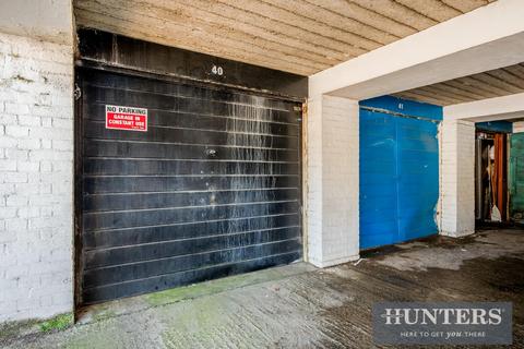 Flat 40, Westbourne House Wheatlands, Hounslow, TW5 0SL