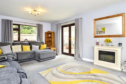 6 Mayfield Road, Albrighton, Wolverhampton, WV7 3JY