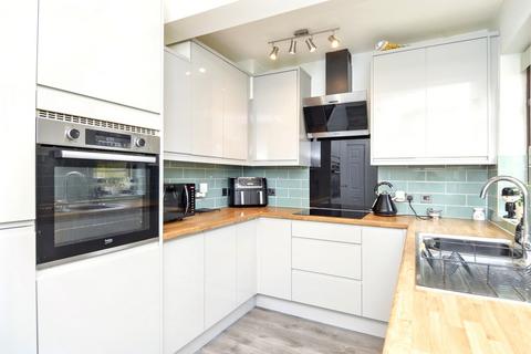 6 Mayfield Road, Albrighton, Wolverhampton, WV7 3JY