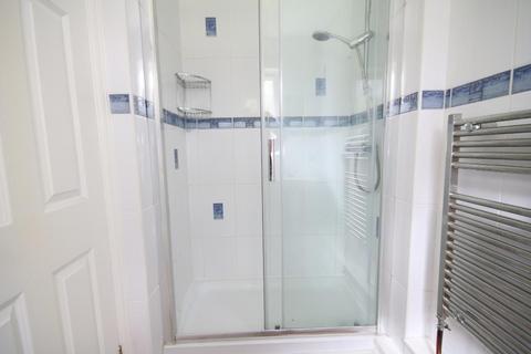 16 Falcon Wood, Leatherhead, KT22 7TF