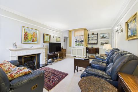 2 bedroom flat for sale, Dallington Court, Dallington Park Road, NN5 7AA