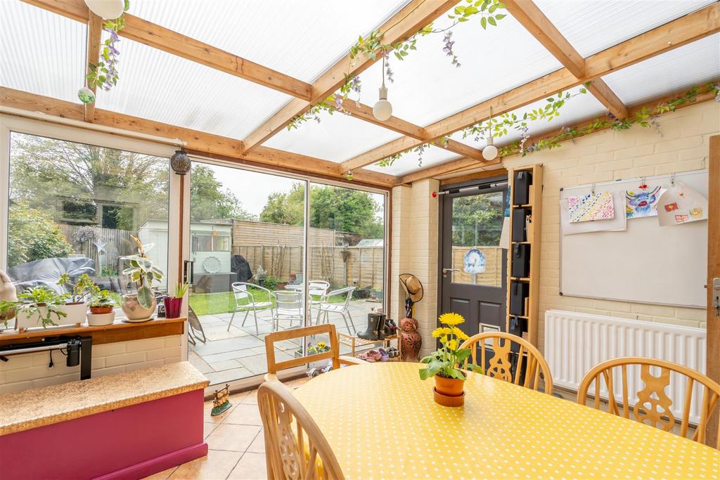 Garden Room (2).jpg