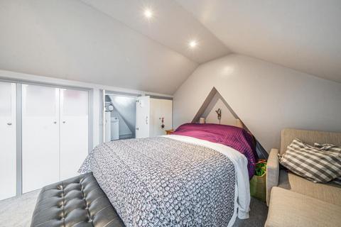 26 Dordrecht Road, London, W3 7TF