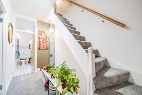 26 Dordrecht Road, London, W3 7TF