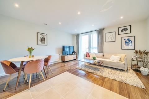 16, Alacia Court Palmerston Road, London, W3 8GJ