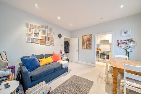 1 bedroom flat for sale, Crockerton Road, Upper Tooting, London, SW17