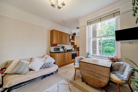 1 bedroom flat for sale, Elmfield Road, Balham, London, SW17