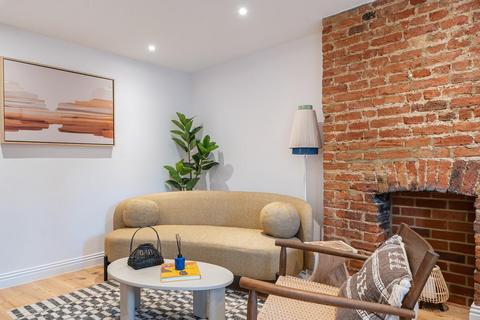 2 bedroom maisonette for sale, Fernlea Road, Balham, London, SW12