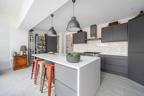 4 bedroom semi-detached house for sale, Holmside Road, Balham, London, SW12
