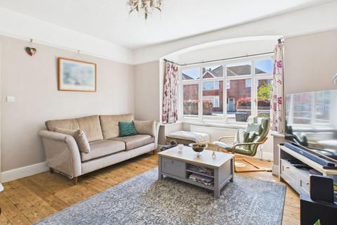 4 bedroom semi-detached house for sale, Gaisford Road, Worthing, BN14 7HP