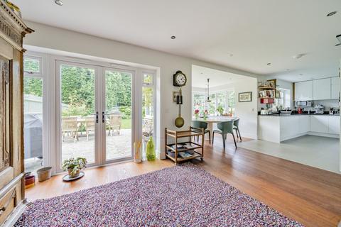 9 Edgefield Close, Beckenham, BR3 1DJ