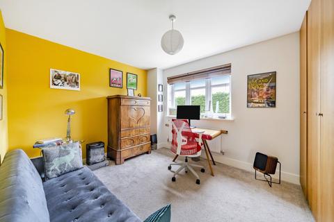 9 Edgefield Close, Beckenham, BR3 1DJ