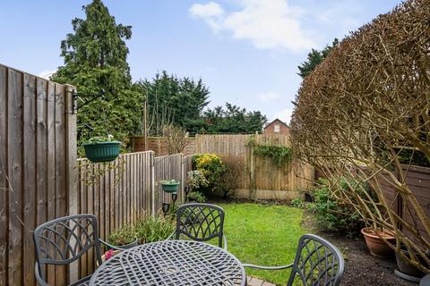 7 Betts Close, Beckenham, BR3 4XP