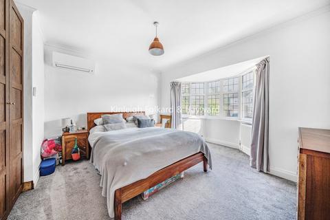2 Highfield Drive, Bromley, BR2 0RX