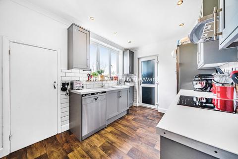 2 Highfield Drive, Bromley, BR2 0RX