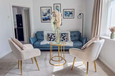 186 Southend Lane, London, SE6 3DP