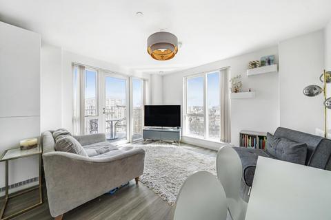 2 bedroom flat for sale, Adenmore Road, Catford, London, SE6