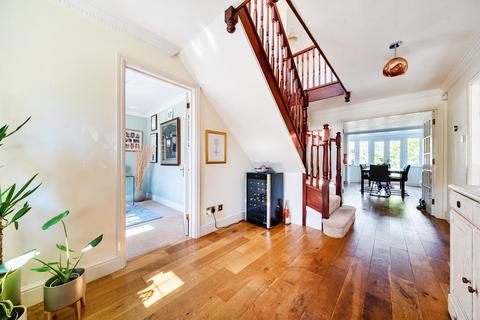 14 Oakhurst Close, Chislehurst, BR7 5LF
