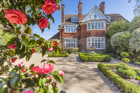 Harvard House Pines Road, Bromley, BR1 2AA