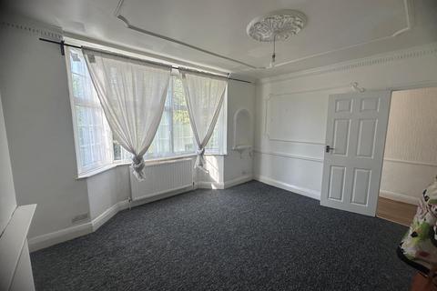 2 bedroom flat to rent, Faircross Avenue, Barking, Essex, IG11