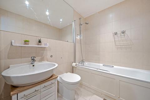Flat 3, 11 Robsart Street, London, SW9 0AE