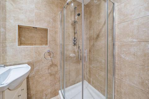 1 bedroom flat for sale, Wandsworth Road, London, SW8